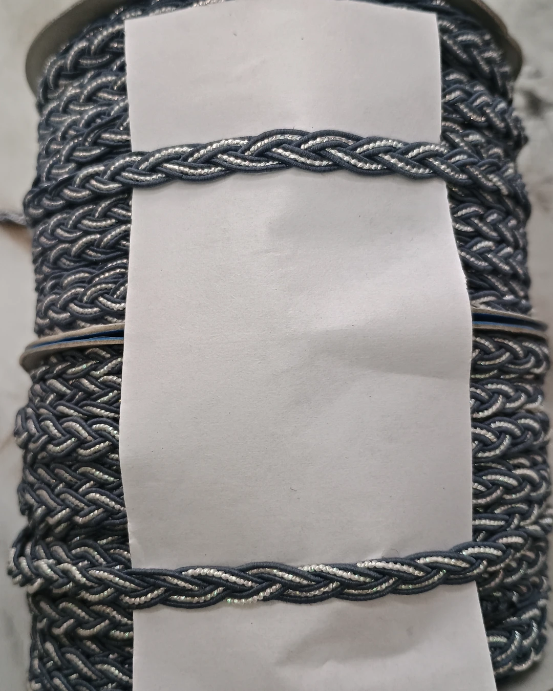 Zari no 8 gray