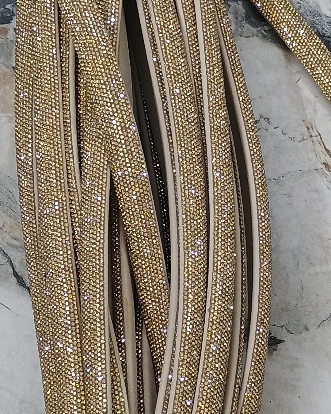 11 line light gold.webp